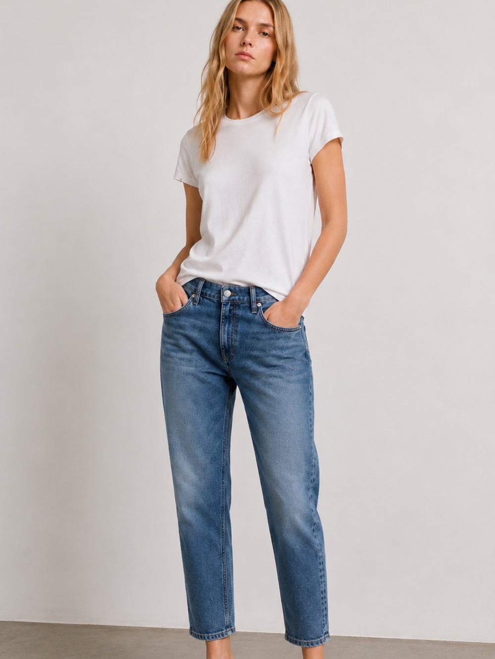 Classic High-Rise Ankle Jeans in Medium Blue